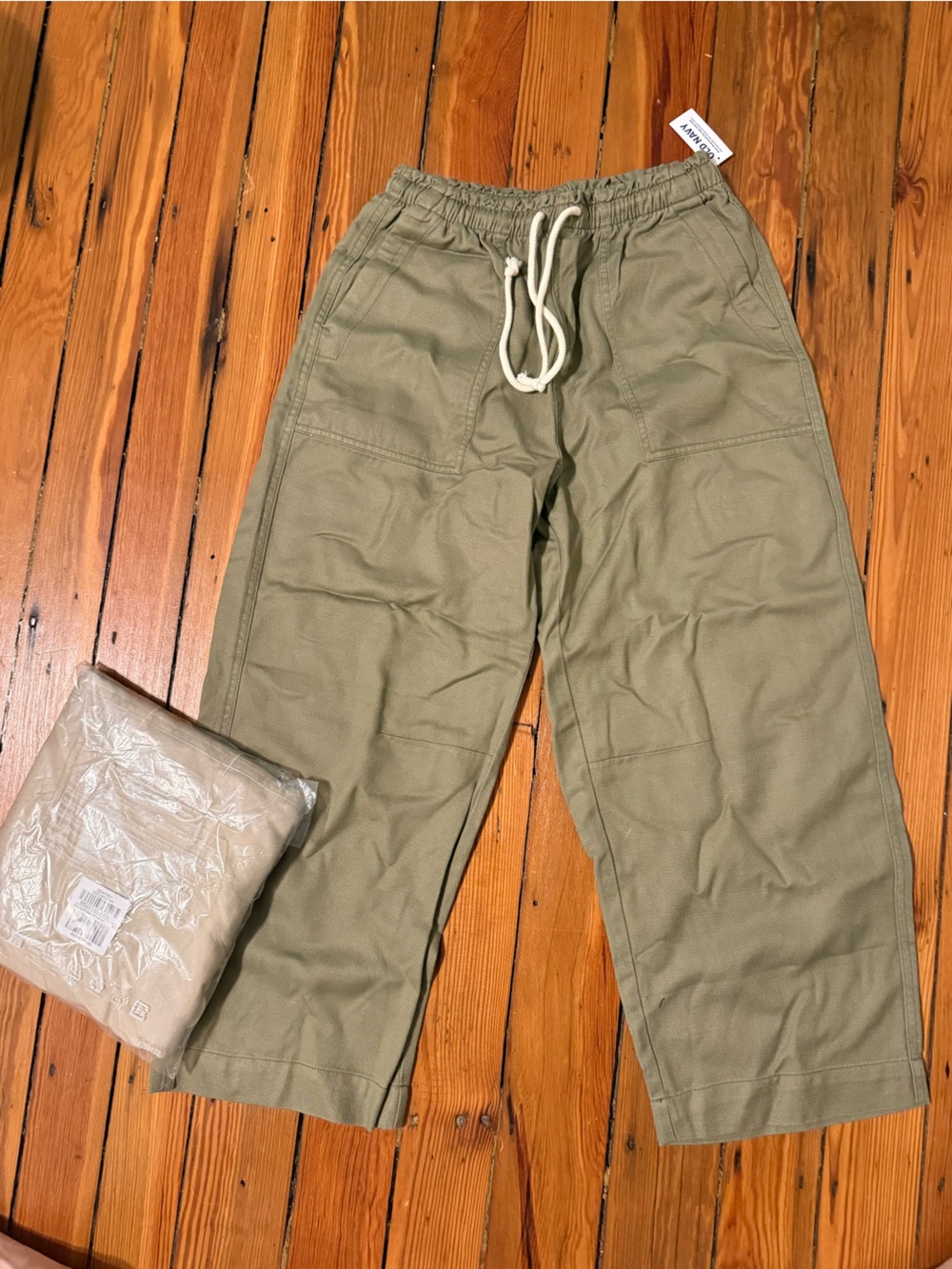 Old Navy women’s pull-on drawstring pants